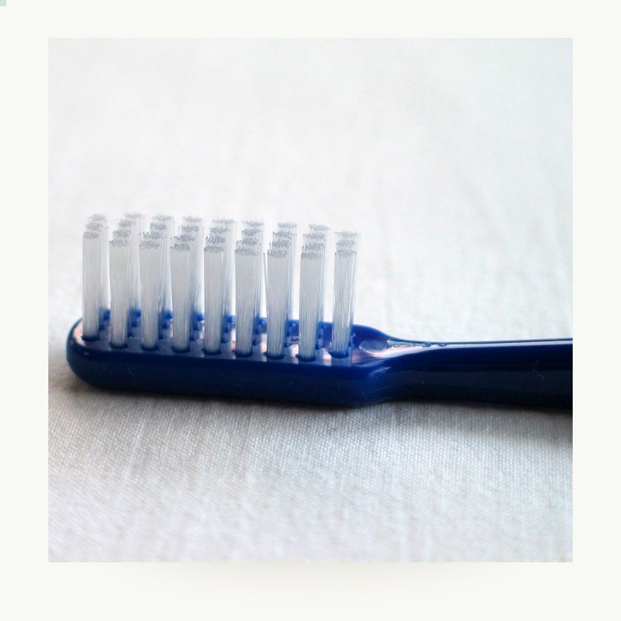 Cepillo facial 14,5 cm